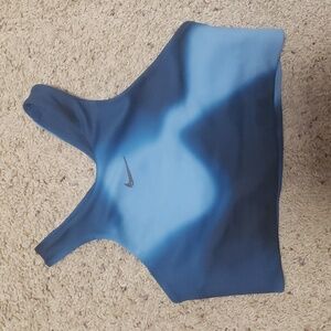 Nike sports bra/crop top